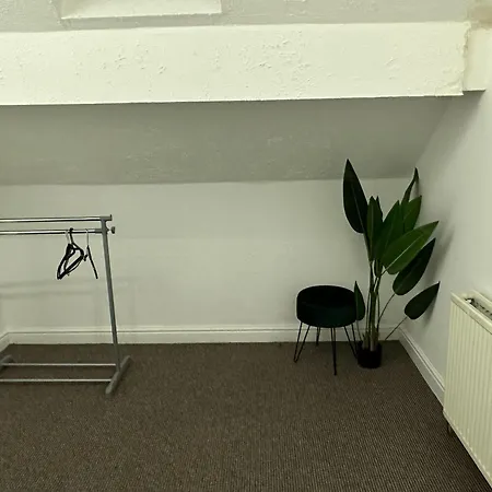 بيت للعطل 5 Bedroom, 2 Bath Leeds Hideaway Haven *